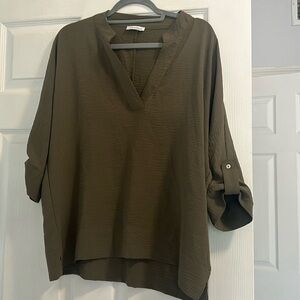 Green stylish blouse long sleeve
